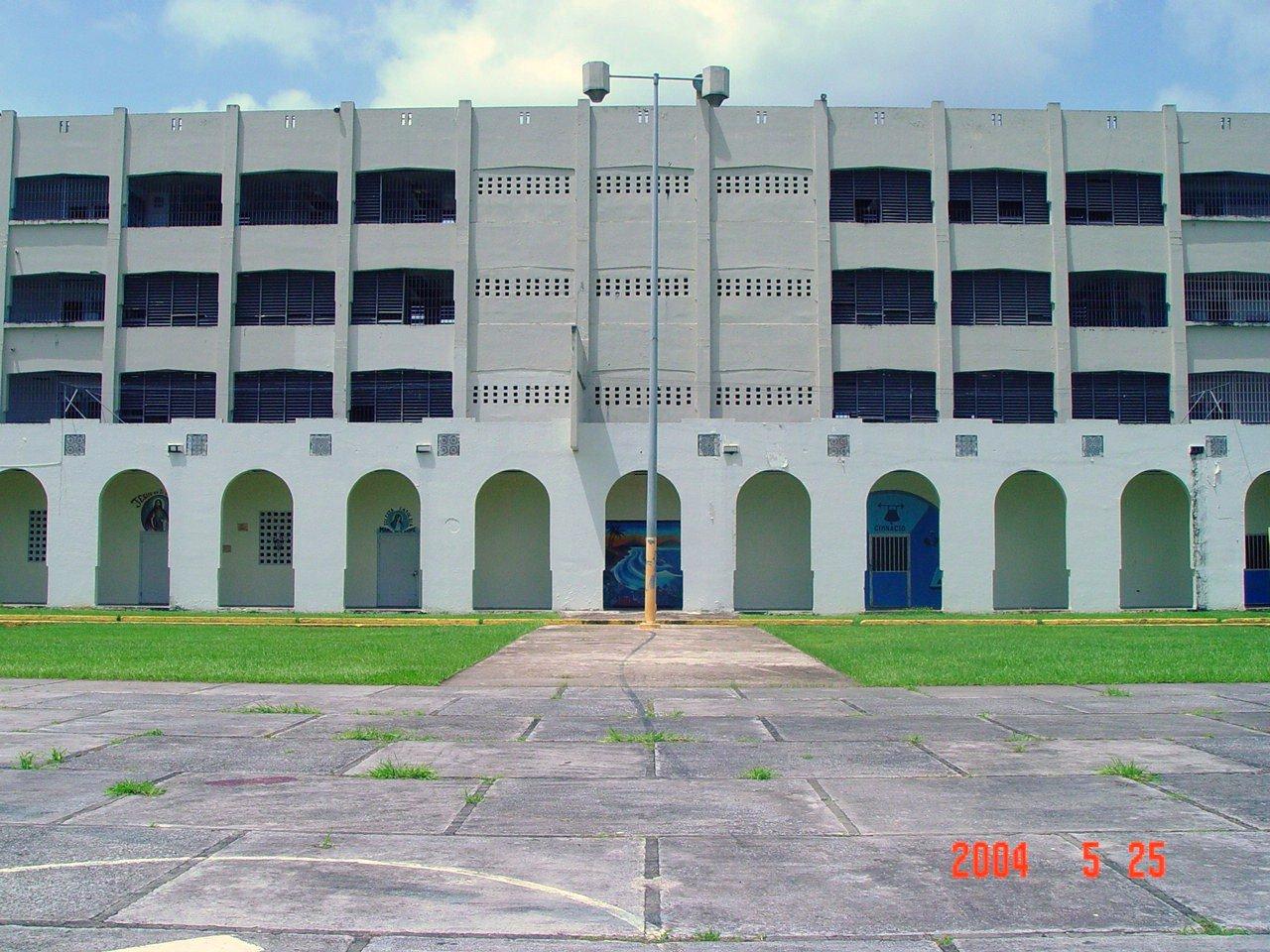Antigua Penitenciaría Estatal de Río Piedras - Oso Blanco - San Juan (Río Piedras) - 2004 00168